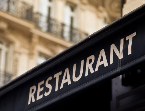 Terrassenüberdachung für Restaurants und Cafés – Mehrwert für den Außenbereich